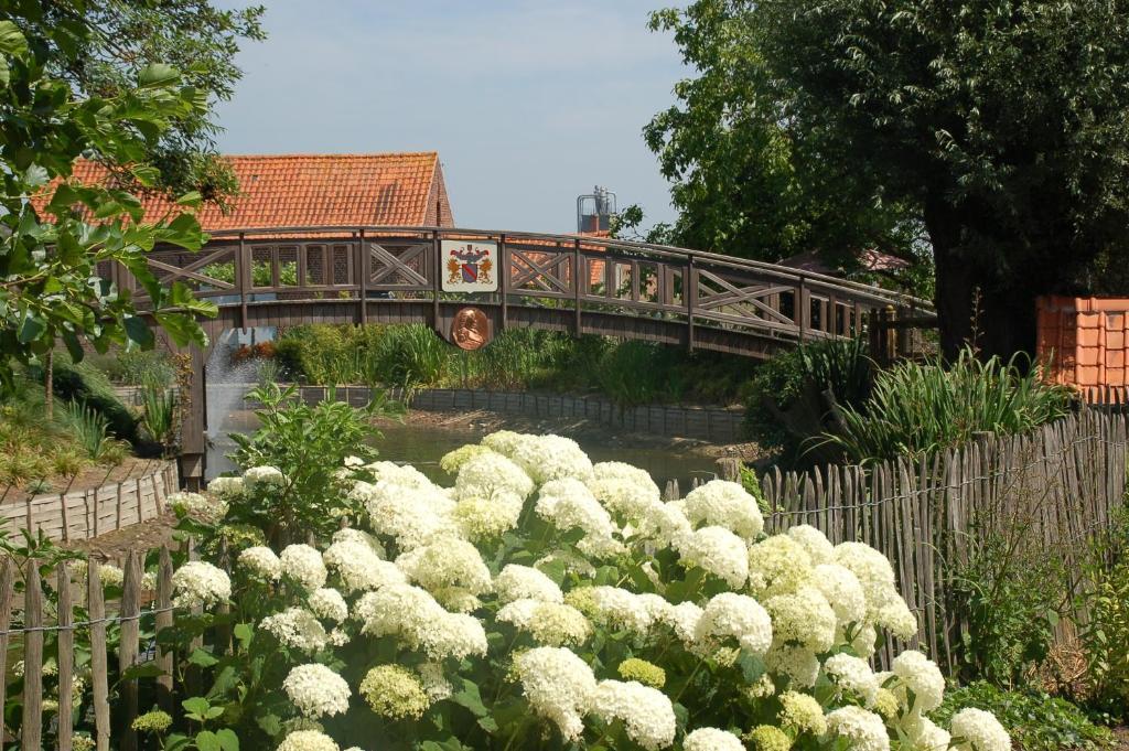 B&B De Rentmeesterhoeve Reningelst Exterior photo